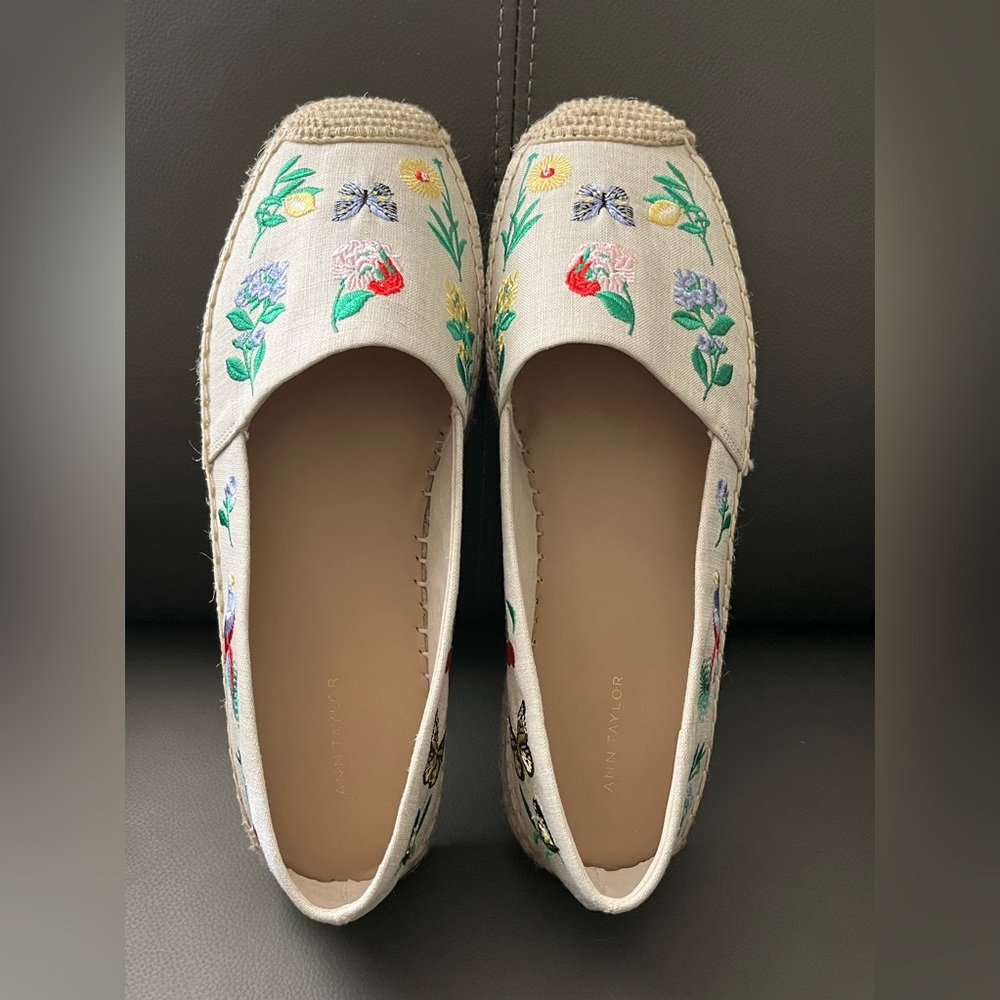 Brand new Ann Taylor Floral Linen Shoes.